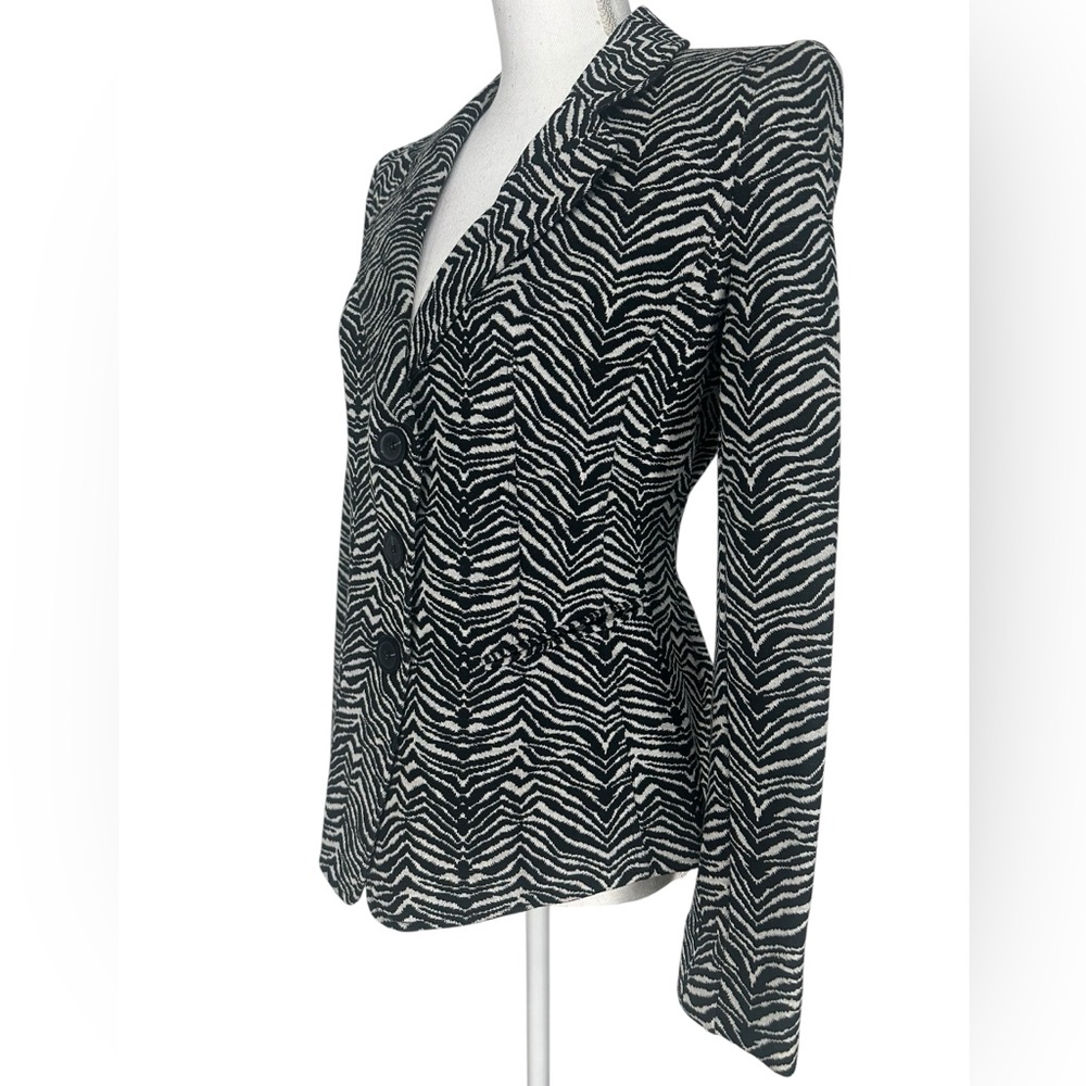 ARMANI COLLEZIONI / Black & White Zebra Strip Sweater Blazer / Size - Picture 6 of 16